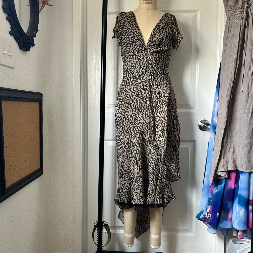 Elegant Black and Cream Dress